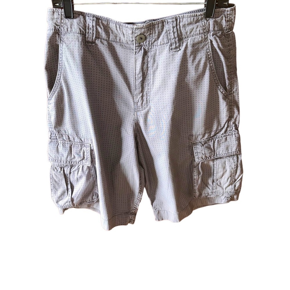Men’s Mossimo size 30 cargo shorts.‎ 100% cotton. Snap closures. Diamond …